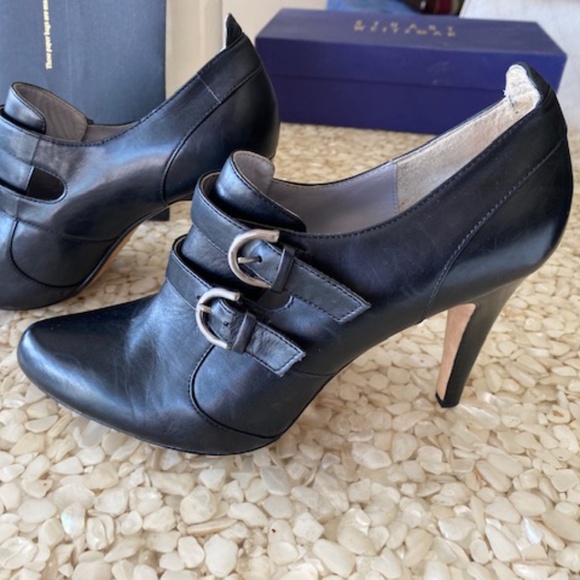 Max Studio Leather Shoe Booties - Picture 5 of 5